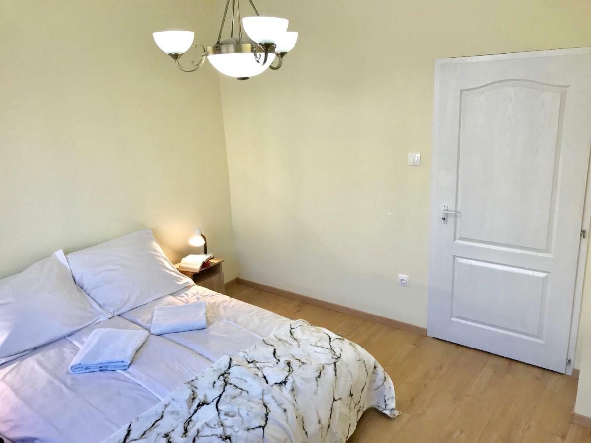 Ella Apartman Debrecen Exterior photo